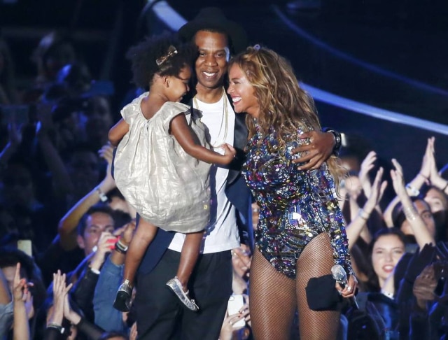 REUTERS/Lucy Nicholson Blue Ivy, filha de Beyoncé e Jay-Z, mostrou que sabe fazer rap no novo álbum do pai.