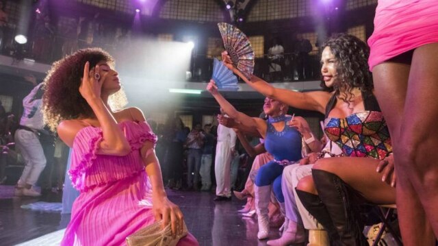 Divulgação/FX A personagem Angel, interpretada por Indya Moore, é um dos destaques da produção