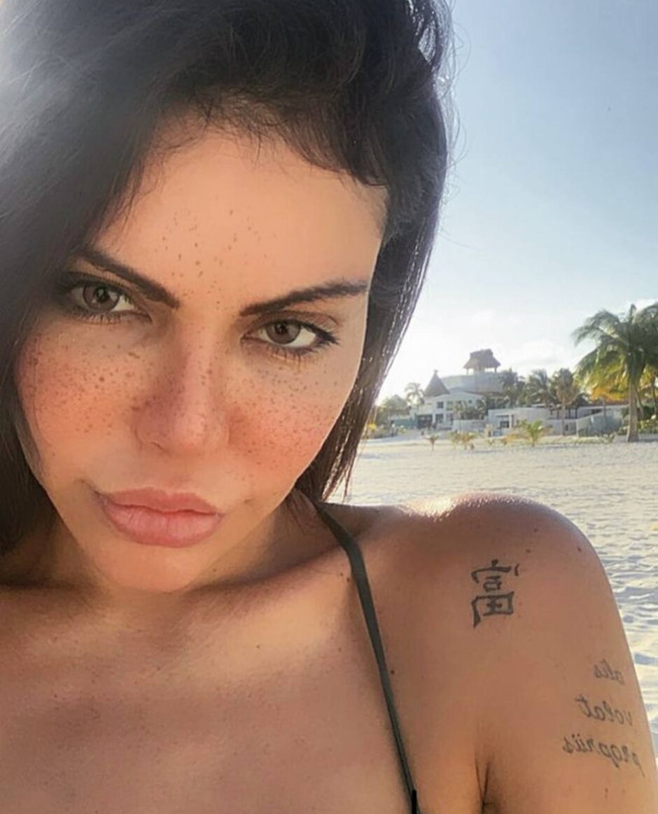 'A Fazenda 13': Liziane Gutierrez é a primeira eliminada do reality da