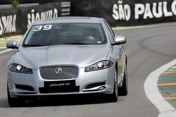 Tudo sobre o Jaguar XF 0km - Guia de Compras